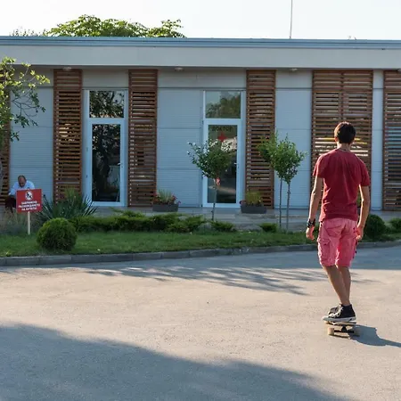 Gradina Campsite 3*