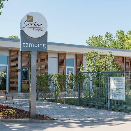 Gradina Campsite 3*